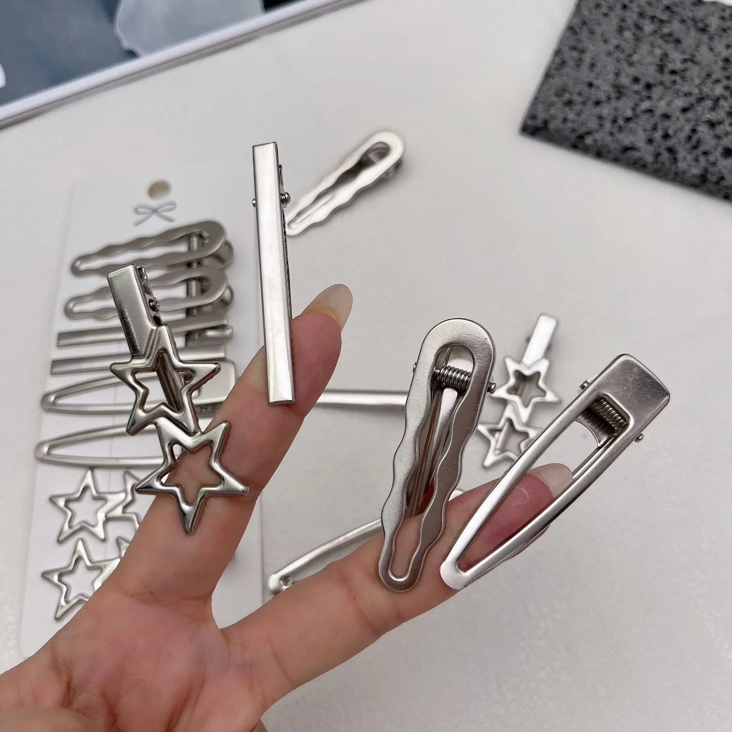 Sliver Metal Hair Clips for Women, Y2K Duckbill Hairpin, Personality Bangs Side Headwear, Barrettes Hairclip Styling Accessories